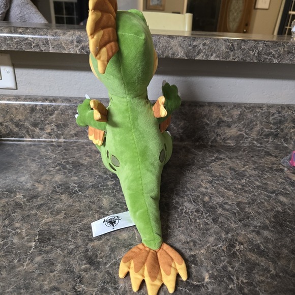 Disney's Animal Kingdom Dino-Rama Plush 11" Daryl Dinosaur Stuffed Animal Toy - Picture 4 of 6